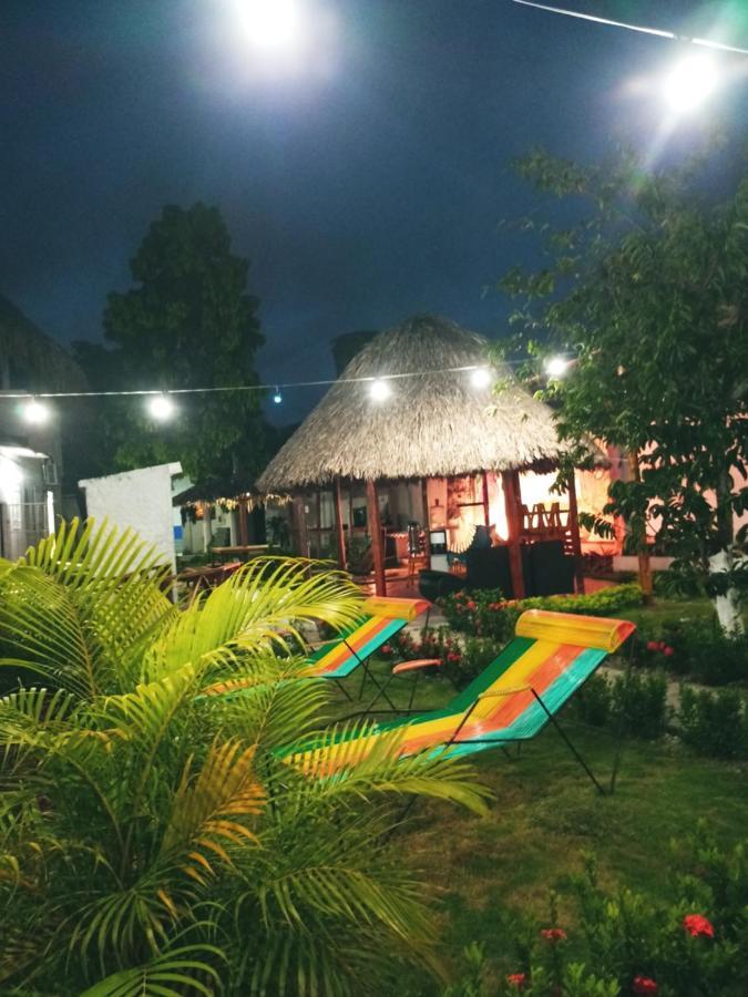 Hostal La Sierra Nevada ปาโลมิโน ภายนอก รูปภาพ