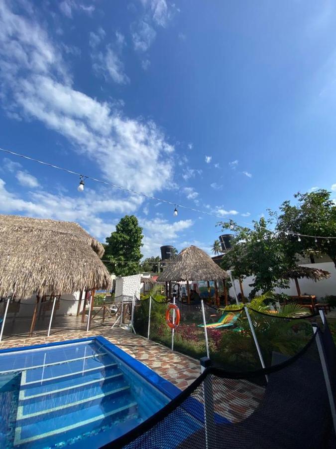 Hostal La Sierra Nevada ปาโลมิโน ภายนอก รูปภาพ