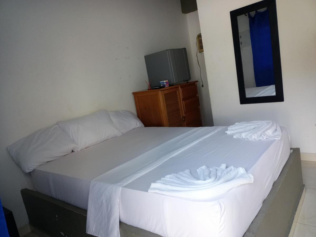 Hostal La Sierra Nevada ปาโลมิโน ภายนอก รูปภาพ