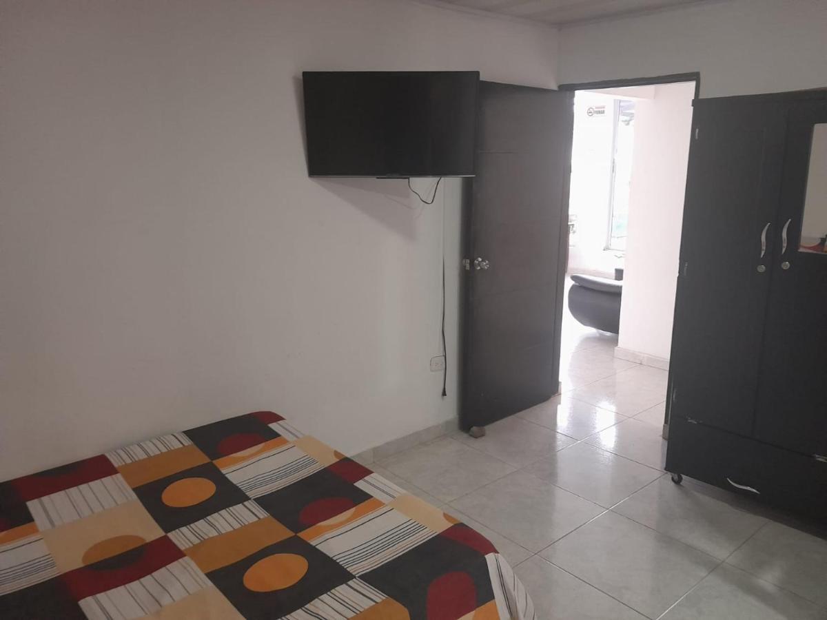 Hostal La Sierra Nevada ปาโลมิโน ภายนอก รูปภาพ