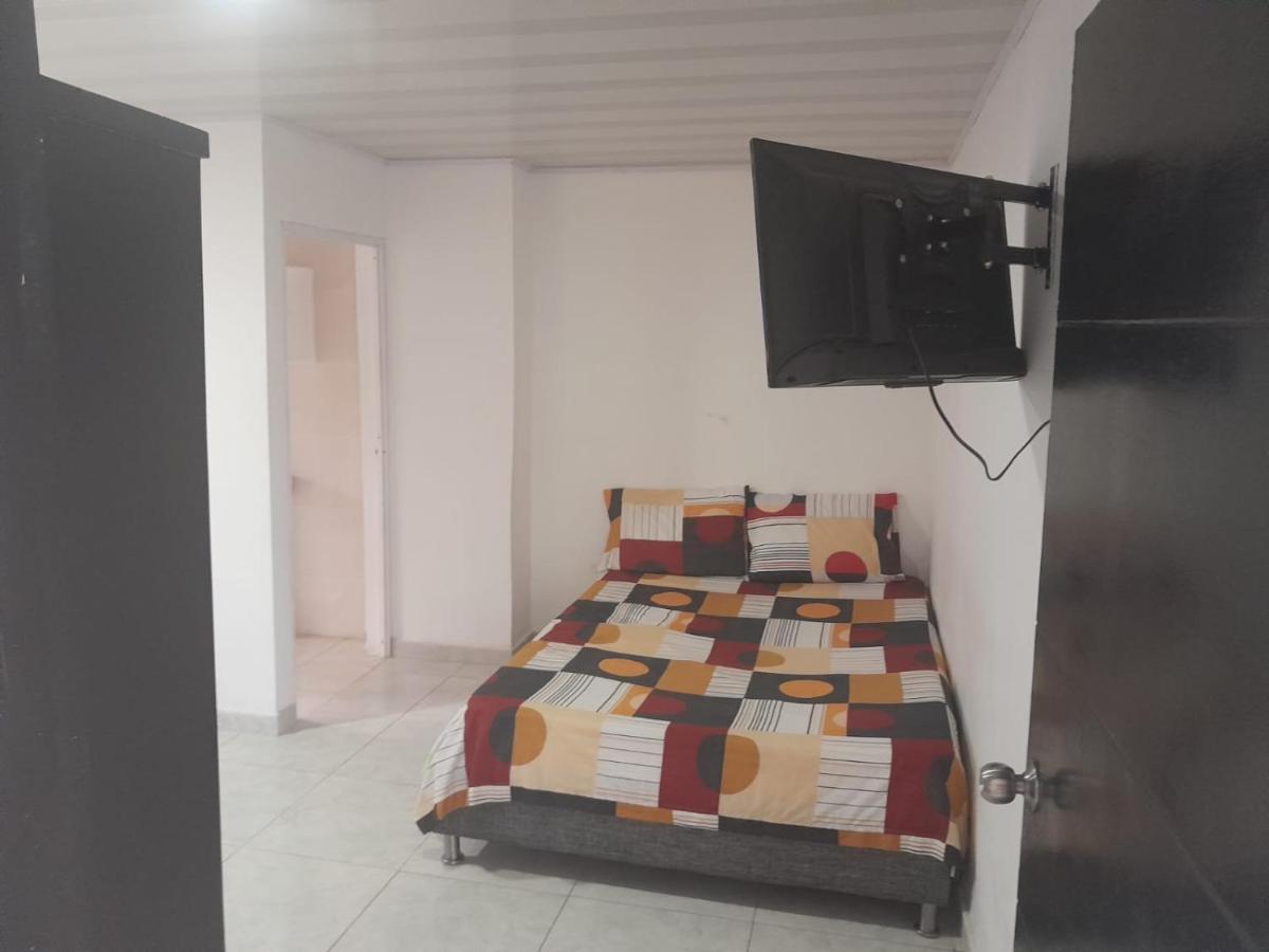 Hostal La Sierra Nevada ปาโลมิโน ภายนอก รูปภาพ