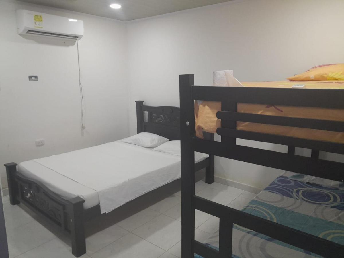 Hostal La Sierra Nevada ปาโลมิโน ภายนอก รูปภาพ